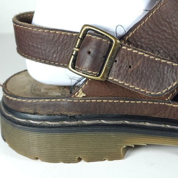 Sandals_&_Flip_Flops